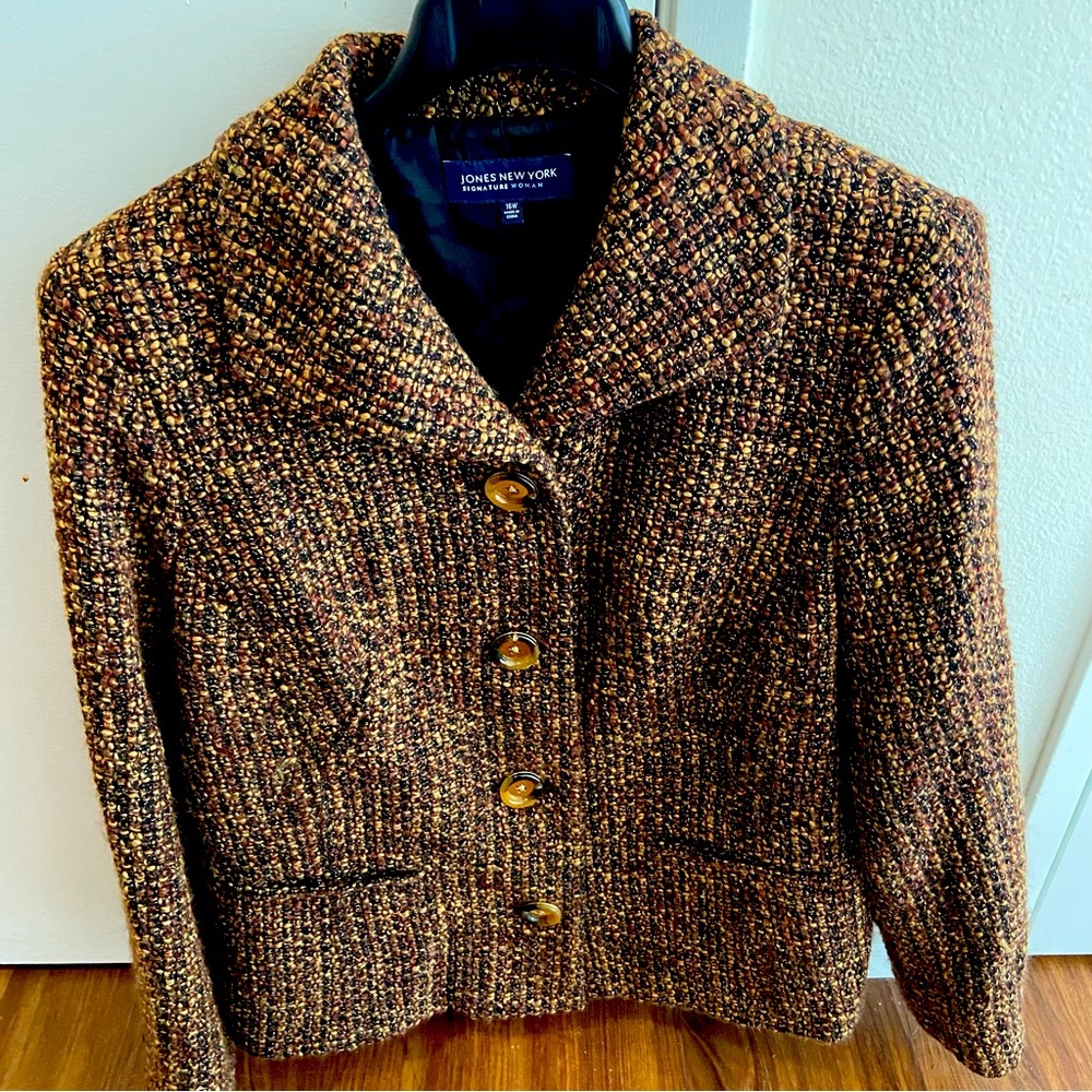 Jones New York Signature Tweed Blazer - Size 16W.